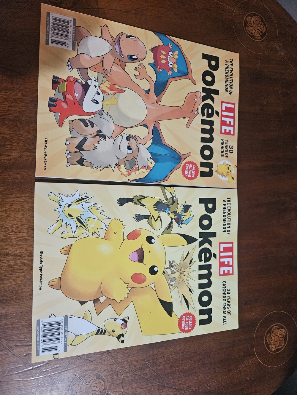 Pokémon Collector's Book Set – Yellow and Orange Covers